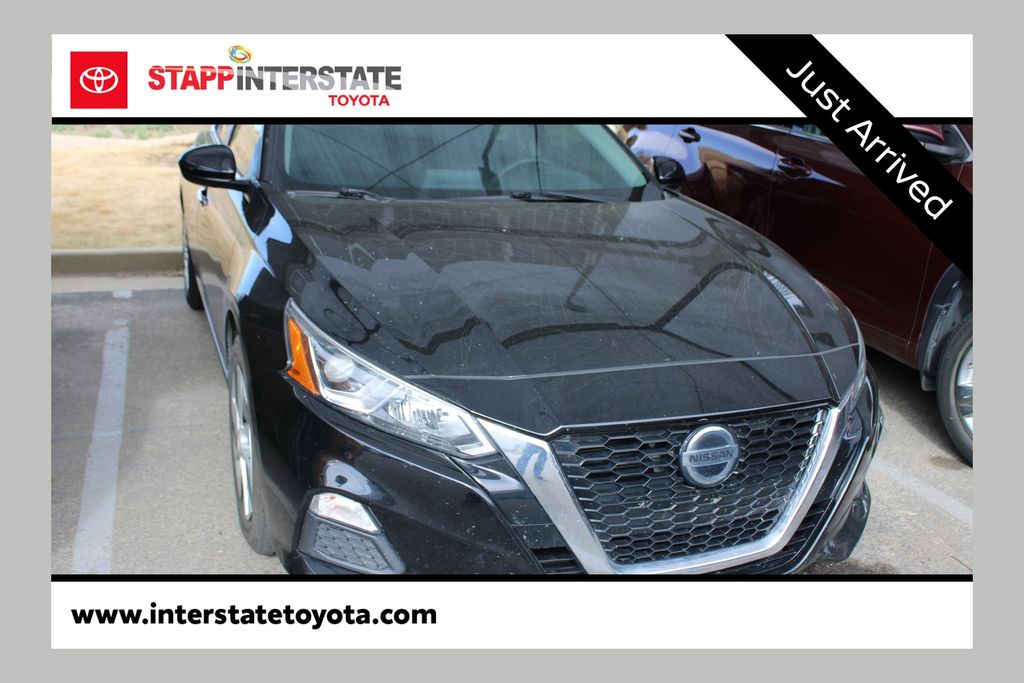 Super Black Clearcoat 2020 Nissan Altima 2.5 S FWD Sedan Front-Wheel Drive Continuously Variable Transmission