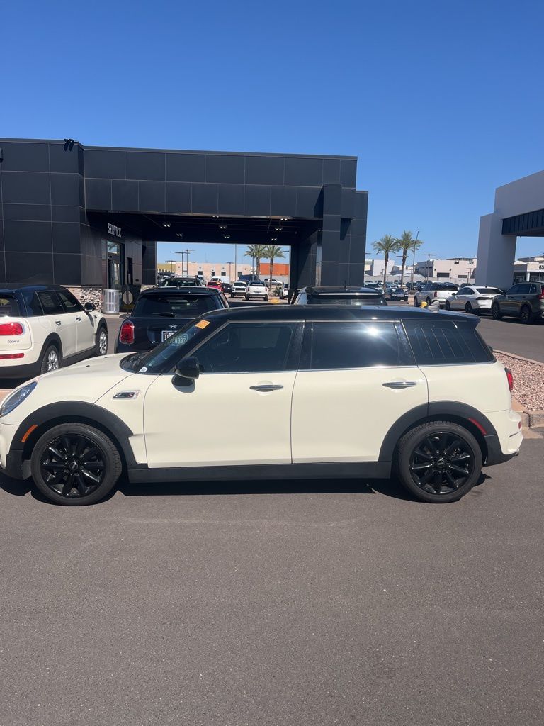 Thumbnail: 2019 MINI Cooper Clubman - 4