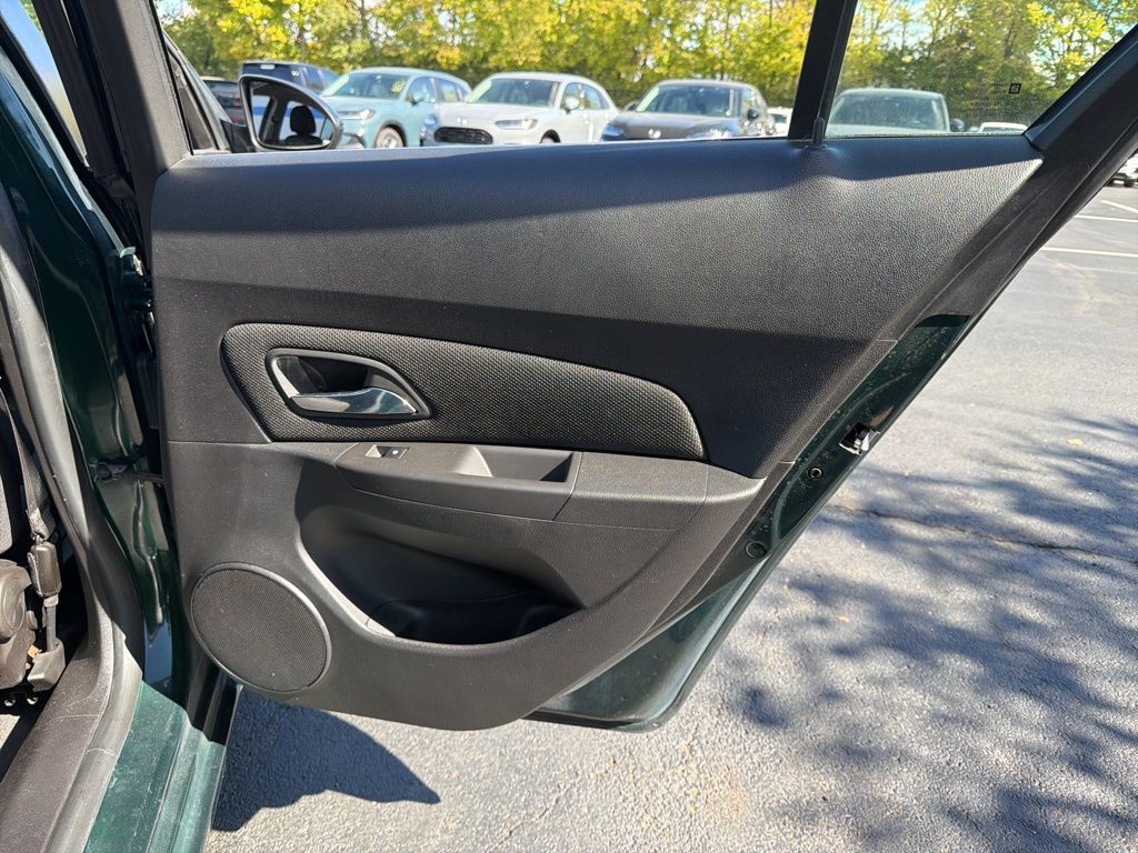 Thumbnail: 2014 Chevrolet Cruze - 23