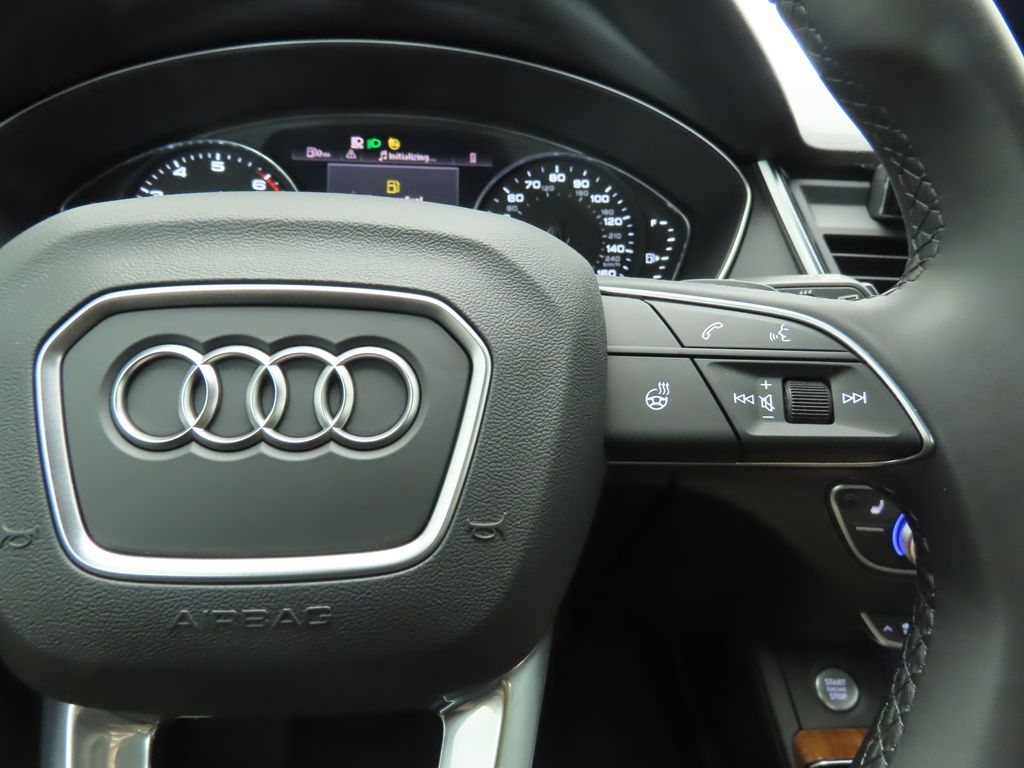 Thumbnail: 2022 Audi Q5 - 12