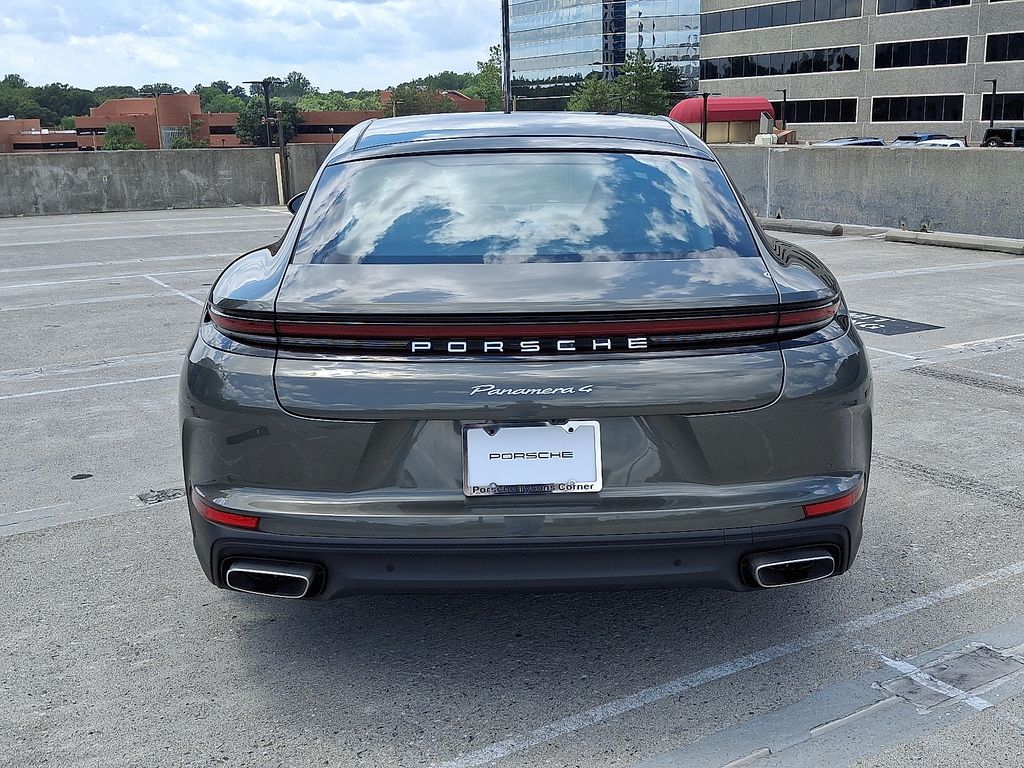 Thumbnail: 2025 Porsche Panamera - 9