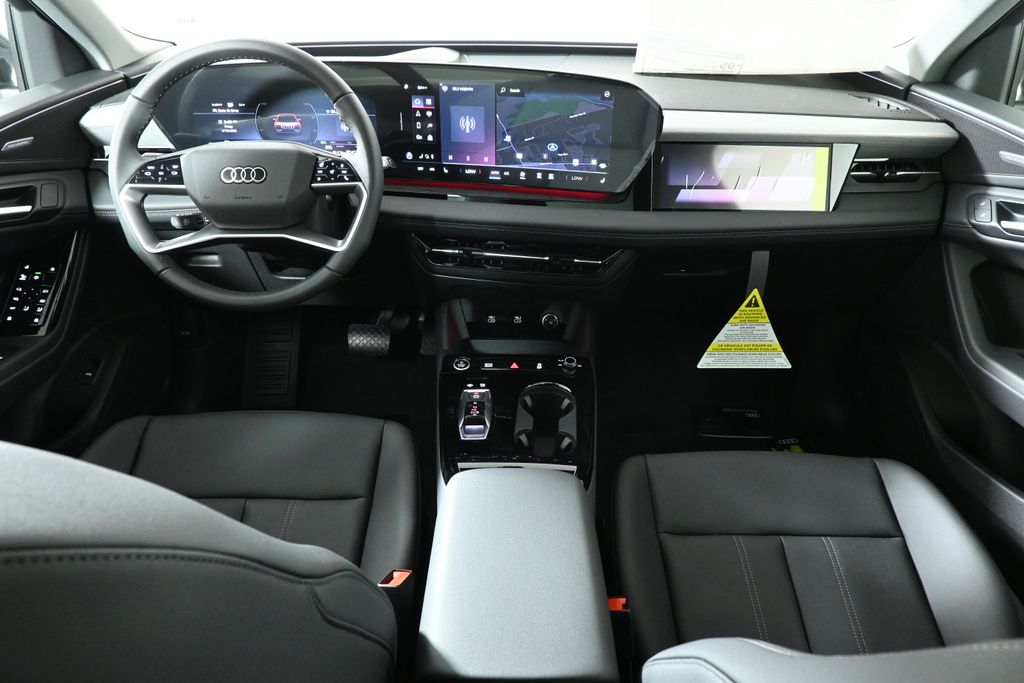 2025 Audi e-tron Premium 4