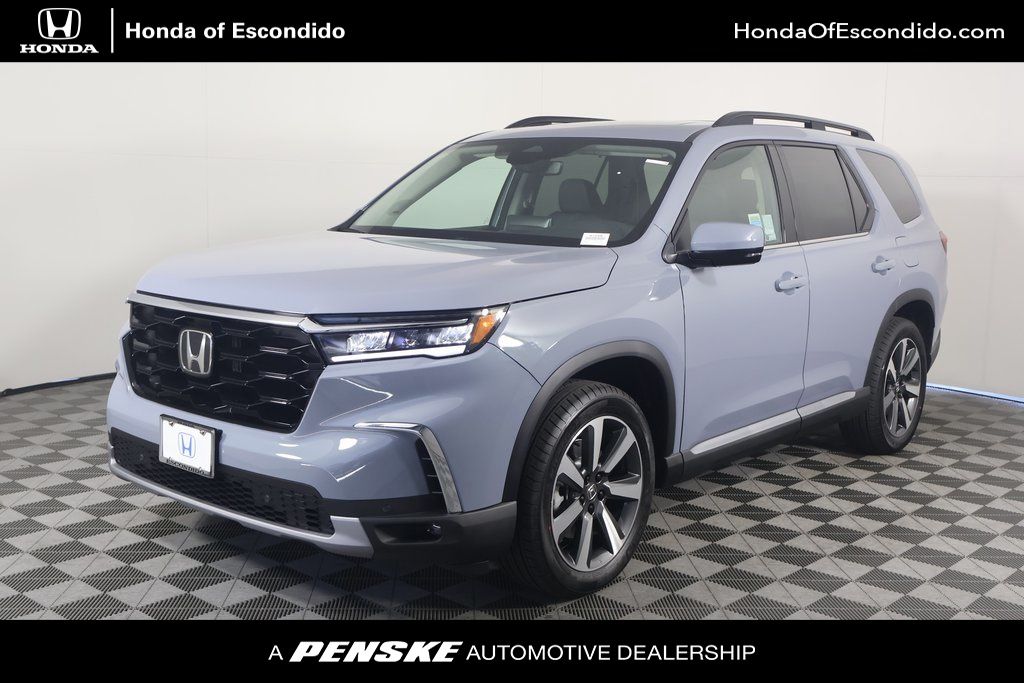 2025 Honda Pilot Touring -
                Escondido, CA
