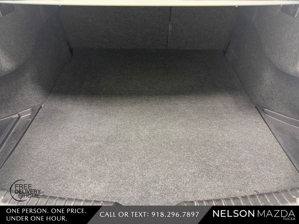 Used 2018 Silver Mazda Touring image 38