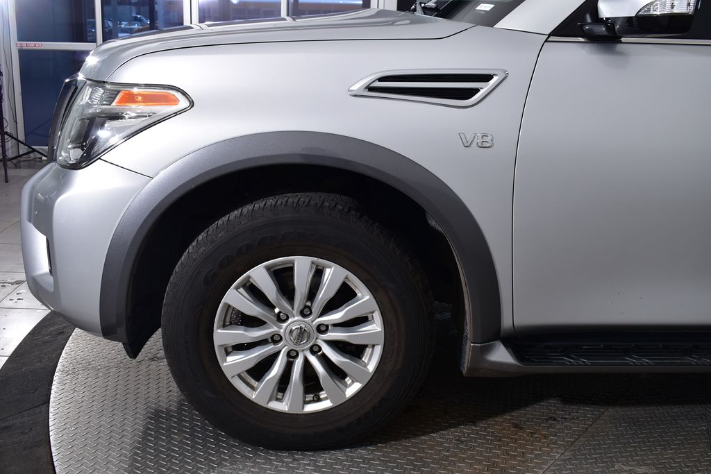 2018 Nissan Armada SV 9