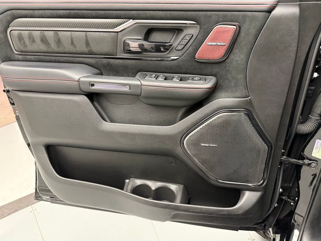 Thumbnail: 2025 RAM 1500 - 19