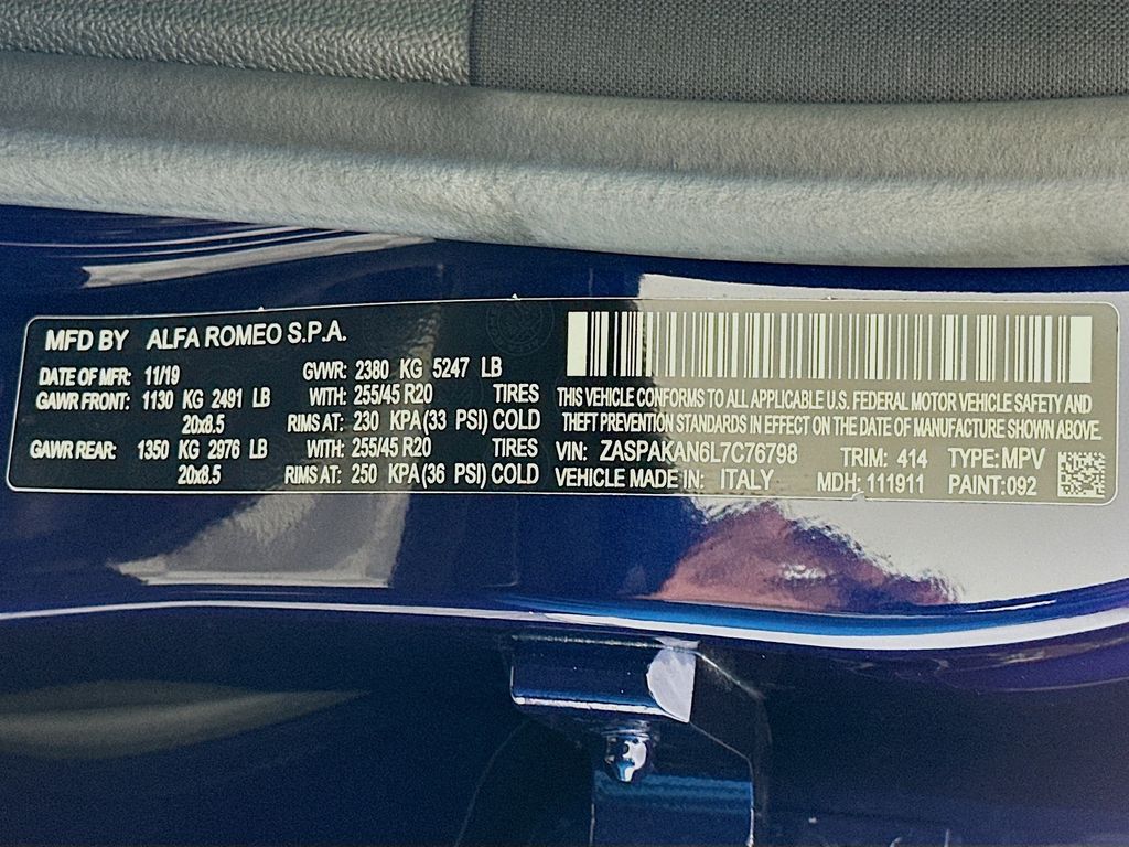 Thumbnail: 2020 Alfa Romeo Stelvio - 32