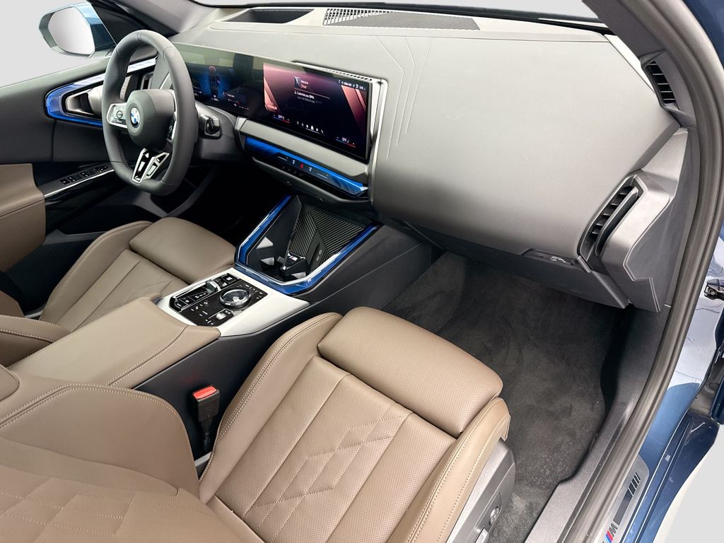 Thumbnail: 2026 BMW X3 - 16