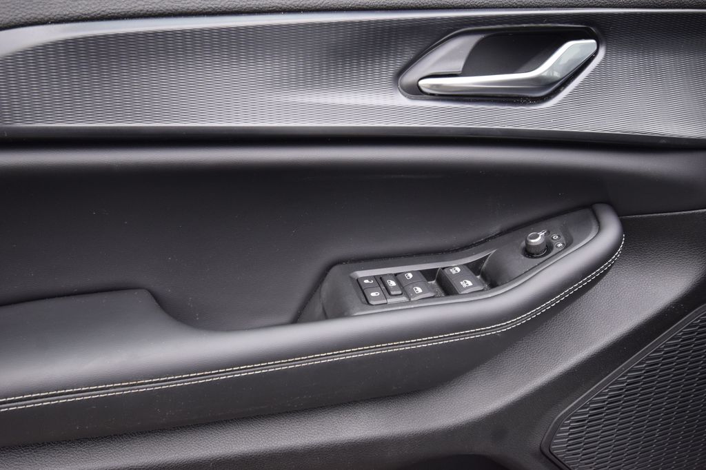 new 2026 Jeep Grand Cherokee car, priced at $38,631