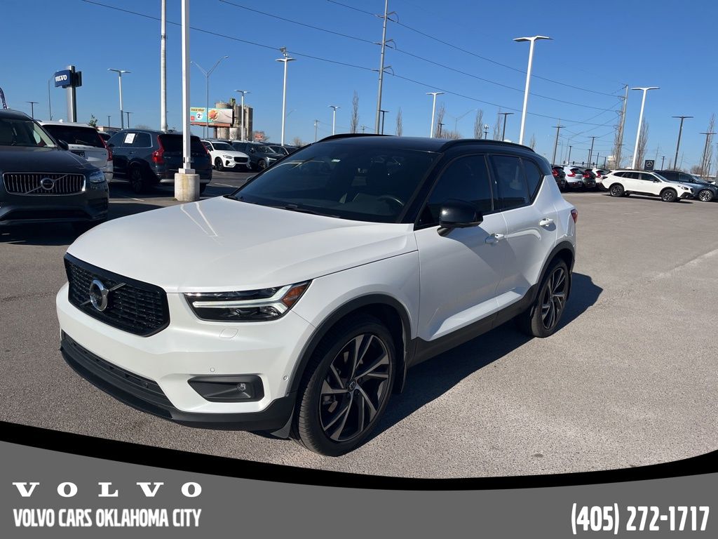 2019 Volvo XC40 R-Design's photo