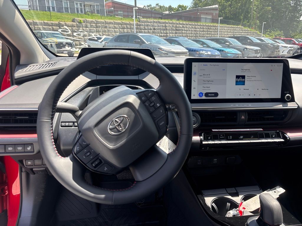 2026 Toyota Prius Plug-in Hybrid XSE - Photo 9