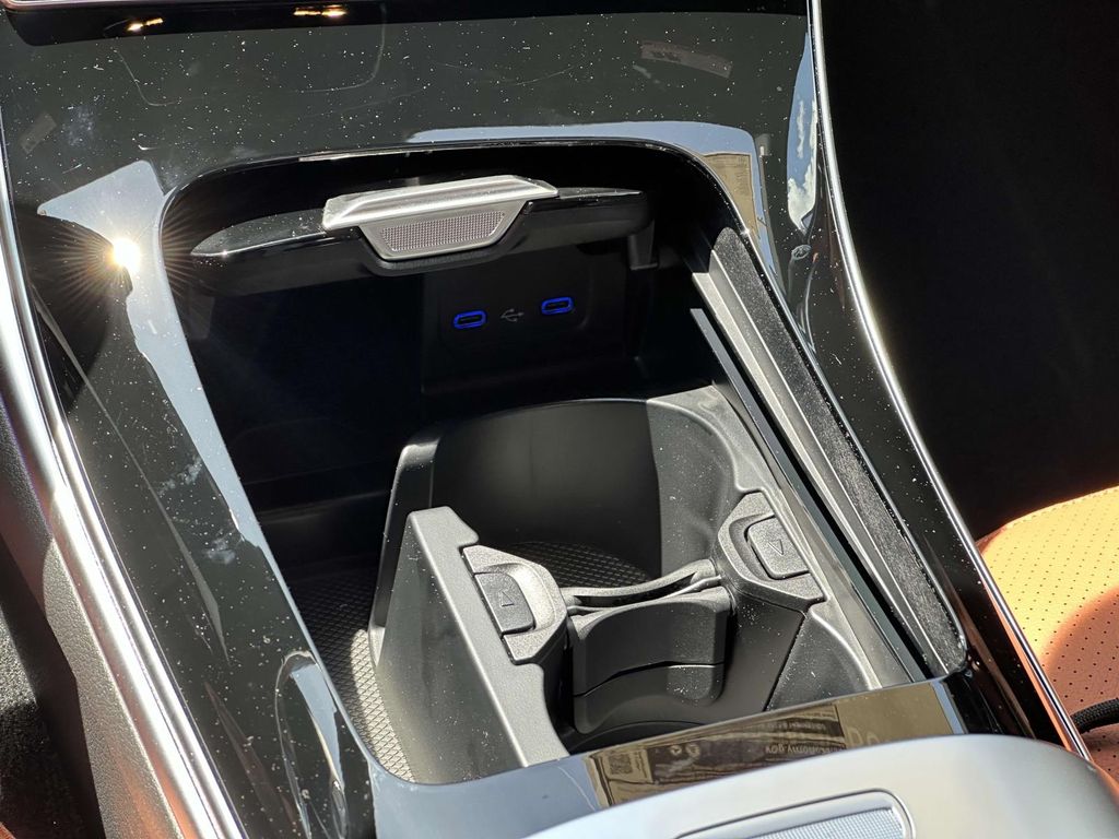 2025 Mercedes-Benz C-Class C 300 16