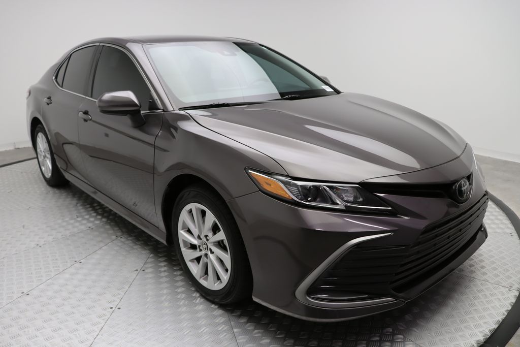 2023 Toyota Camry LE 6