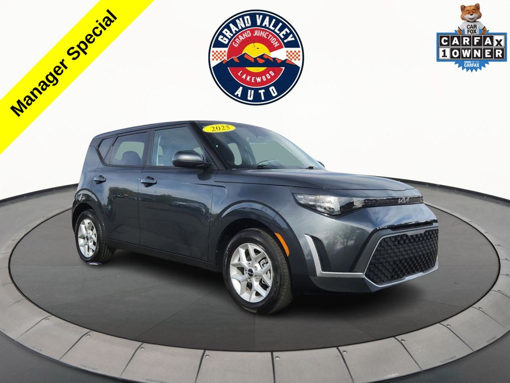 Gravity Gray 2025 Kia Soul SUV / Crossover Front-Wheel Drive Automatic