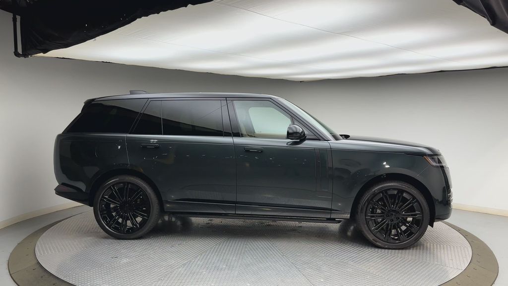 Thumbnail: 2026 Land Rover Range Rover - 9