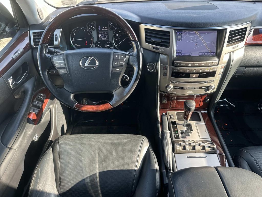 Thumbnail: 2015 Lexus LX - 21