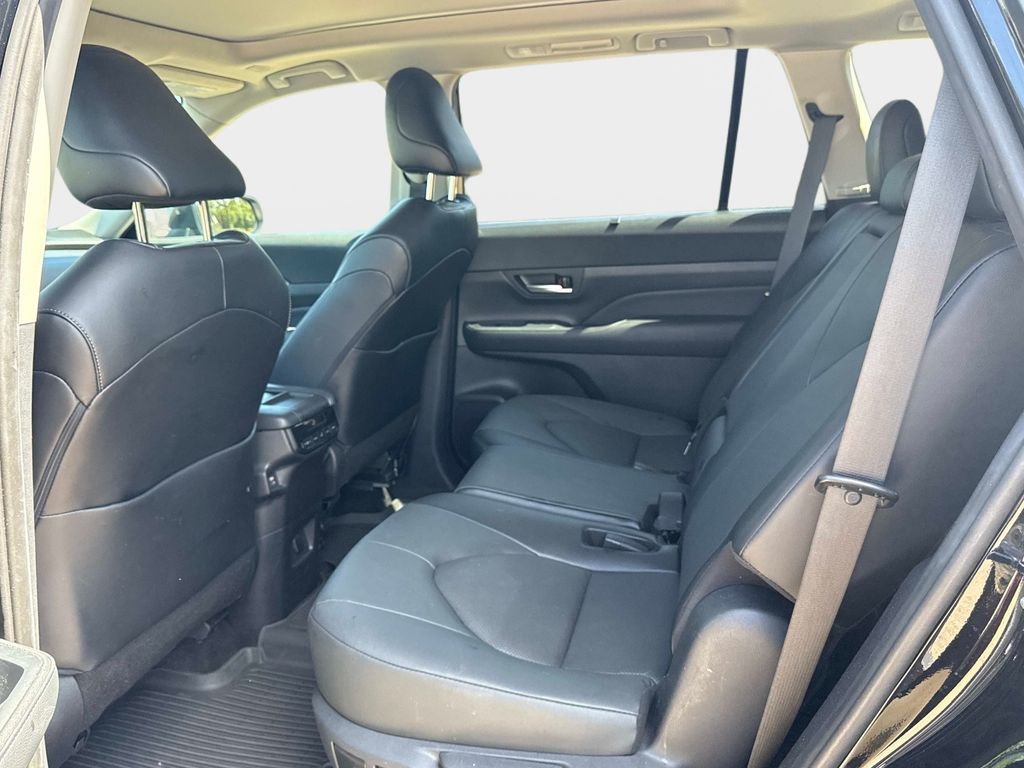 Used 2024 Toyota Grand Highlander SUV