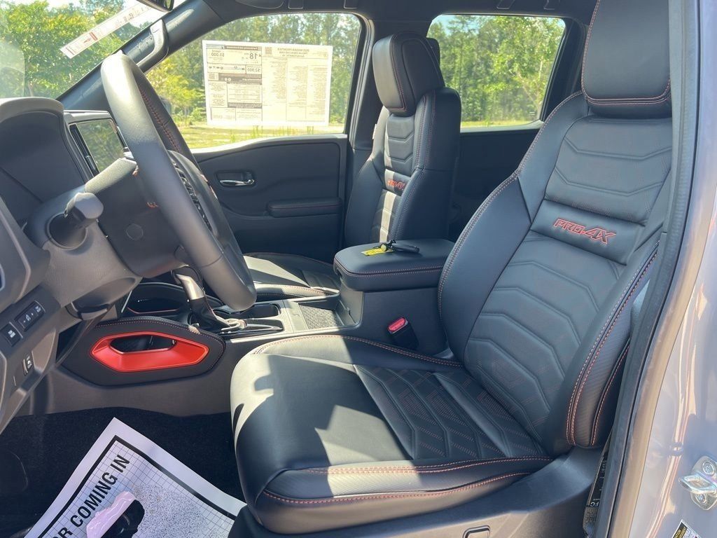 2025 Boulder Gray Pearl Nissan Frontier PRO-4X 4X4 Truck