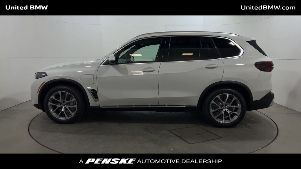 2025 BMW X5 xDrive50e 5