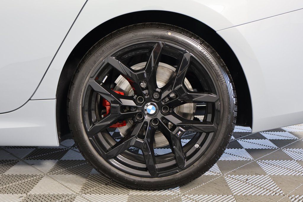 Thumbnail: 2025 BMW 3 Series - 10