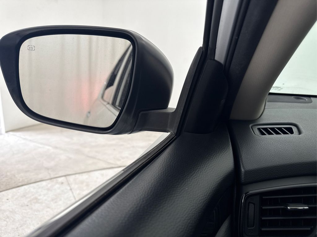 2019 Nissan Rogue SV - Photo 36