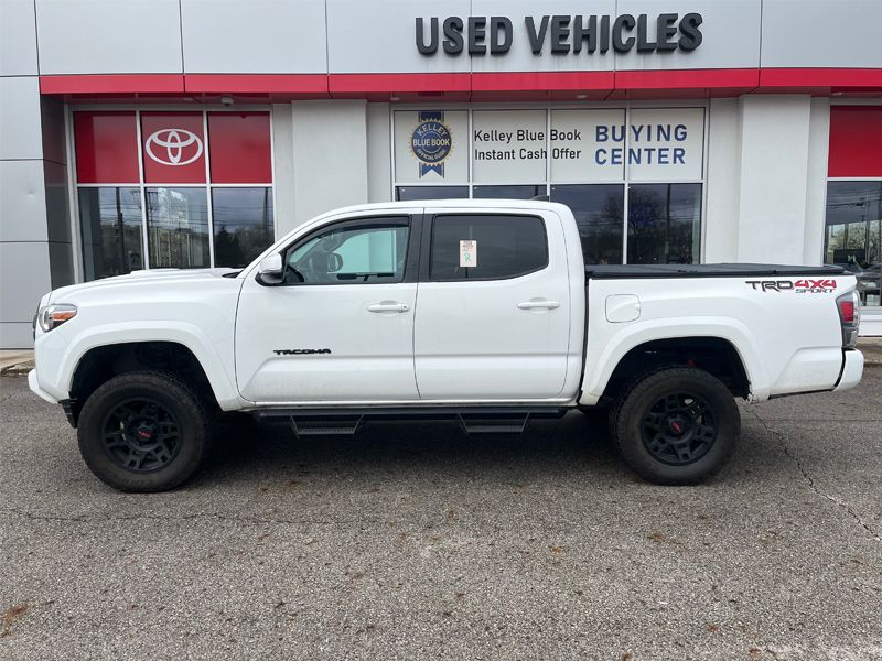 2021 Toyota Tacoma TRD Sport photo