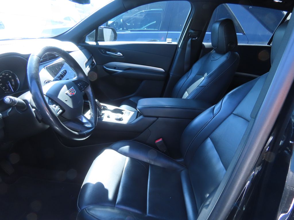 Thumbnail: 2019 Cadillac XT4 - 10