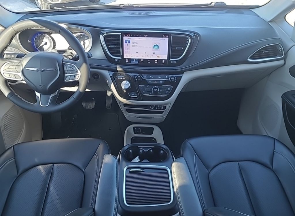 used 2023 Chrysler Pacifica car, priced at $34,299