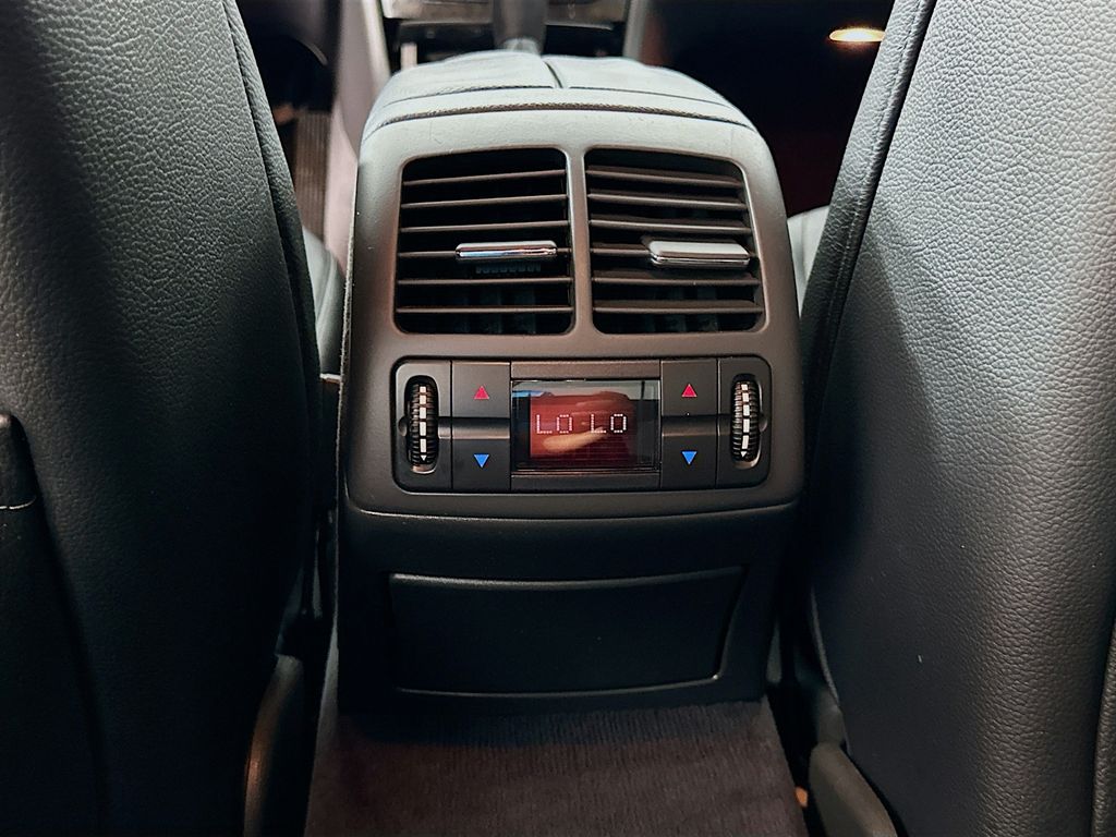 Thumbnail: 2005 Mercedes-Benz E-Class - 23