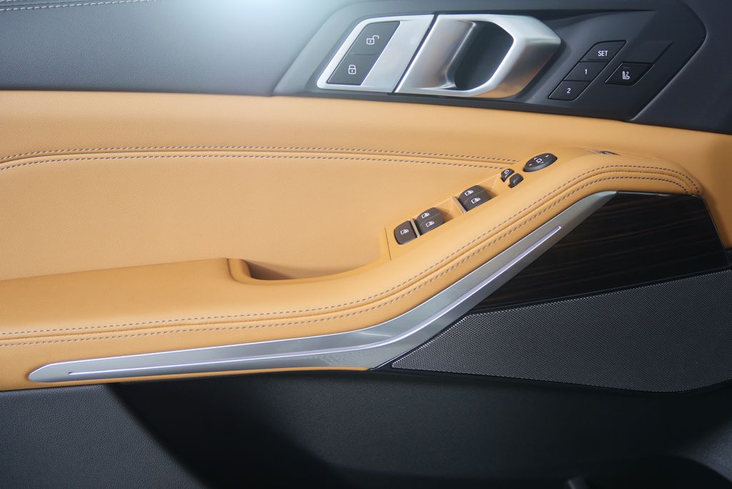 Thumbnail: 2026 BMW X5 - 8