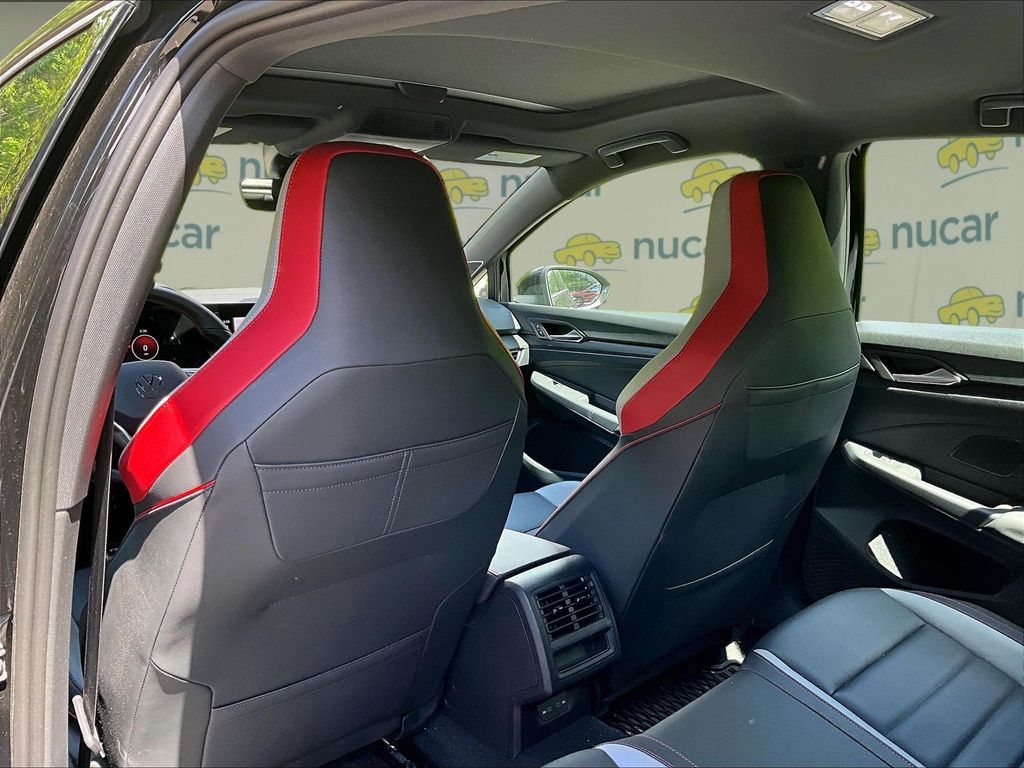 2024 Volkswagen Golf GTI — photo 22
