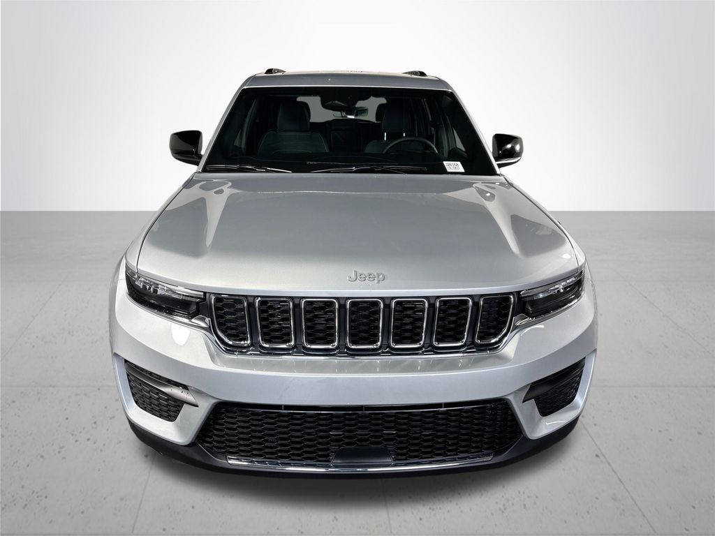 2026 Jeep Grand Cherokee Laredo X