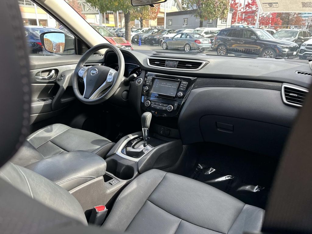 Thumbnail: 2014 Nissan Rogue - 27