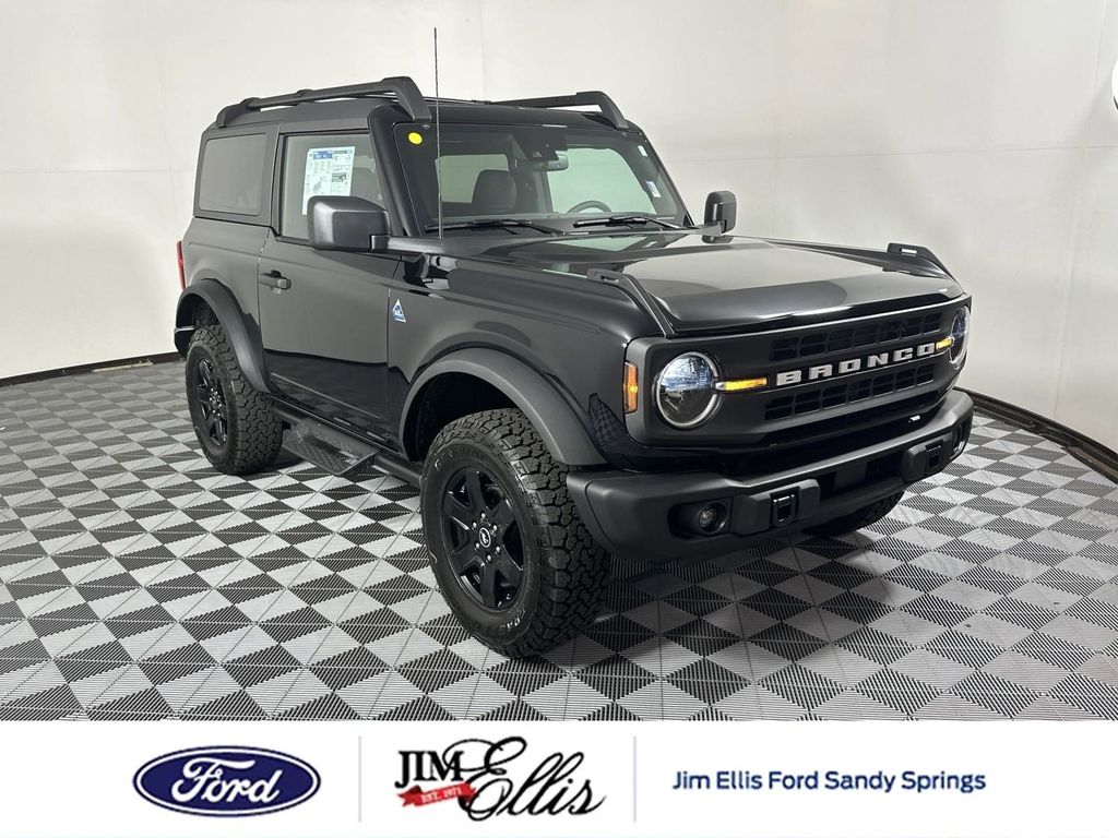 2024 Ford Bronco Black Diamond 1