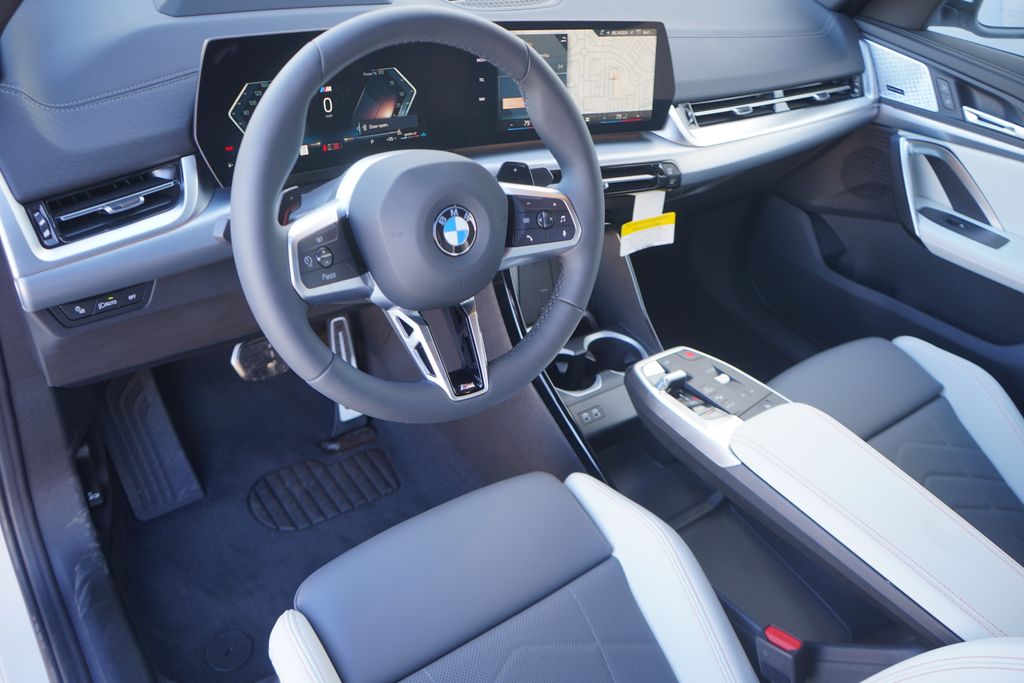 2025 BMW X2 xDrive28i 12