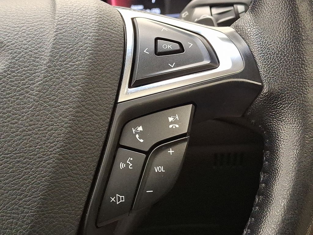 Thumbnail: 2019 Ford Edge - 24