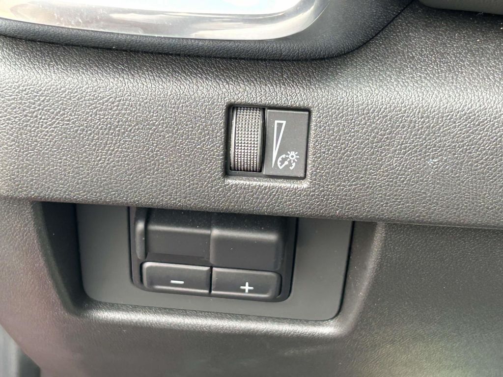 Used 2025 GMC Canyon Truck
