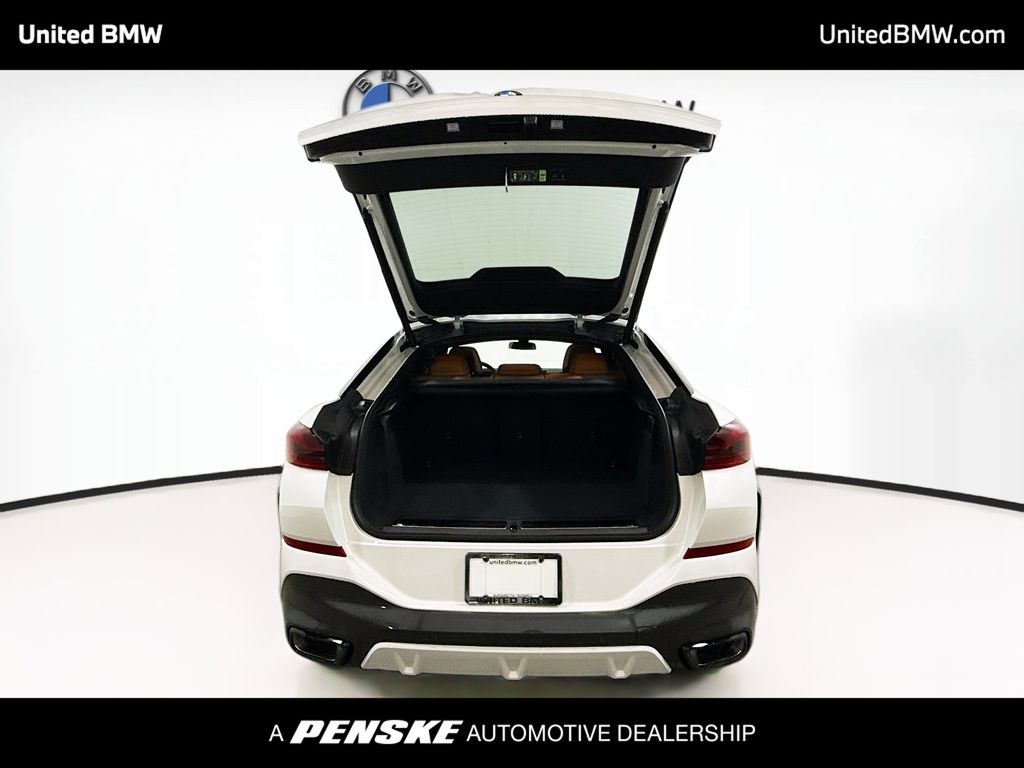 Thumbnail: 2026 BMW X6 - 14