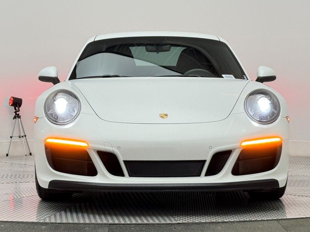 Thumbnail: 2019 Porsche 911 - 6