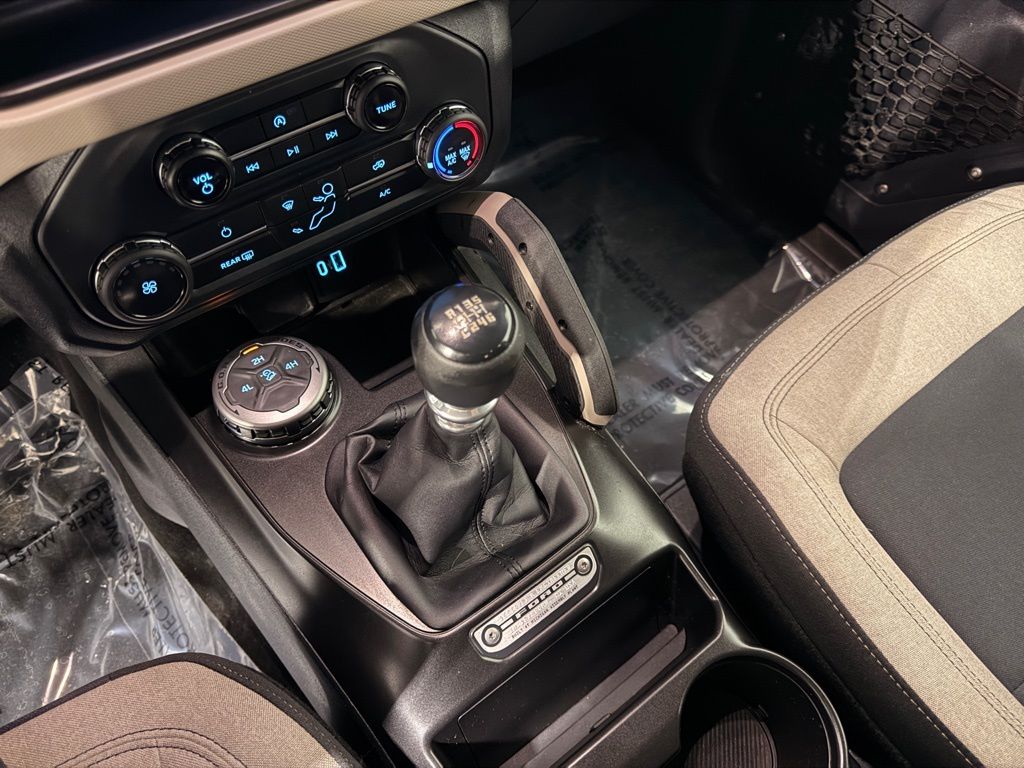 Thumbnail: 2022 Ford Bronco - 19