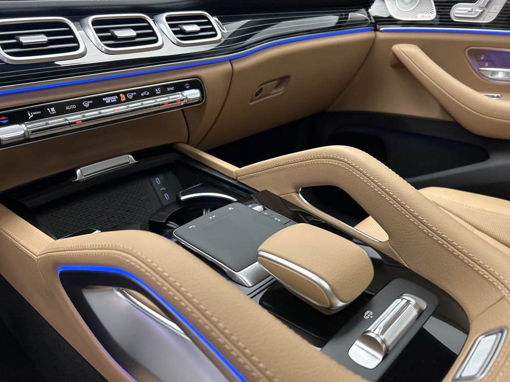Thumbnail: 2026 Mercedes-Benz GLS - 20