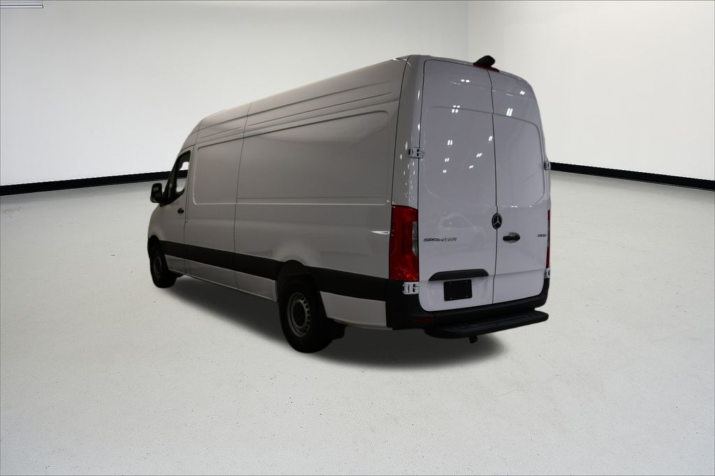 Thumbnail: 2026 Mercedes-Benz Sprinter - 6