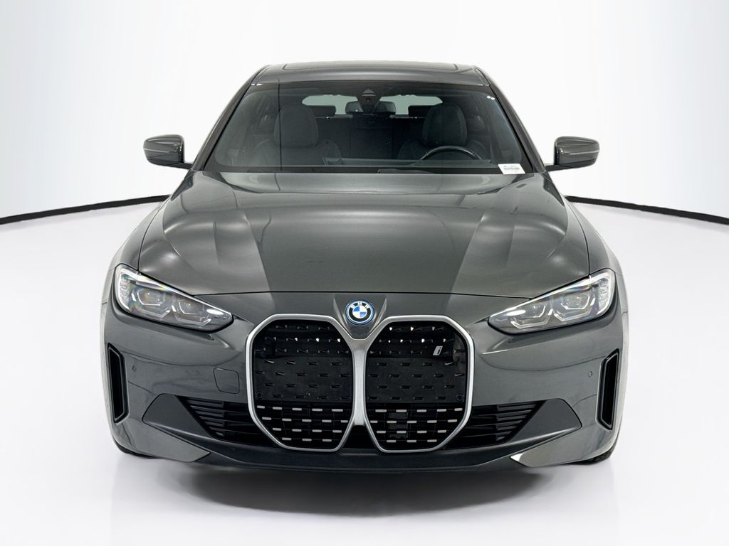 Thumbnail: 2023 BMW i4 - 2