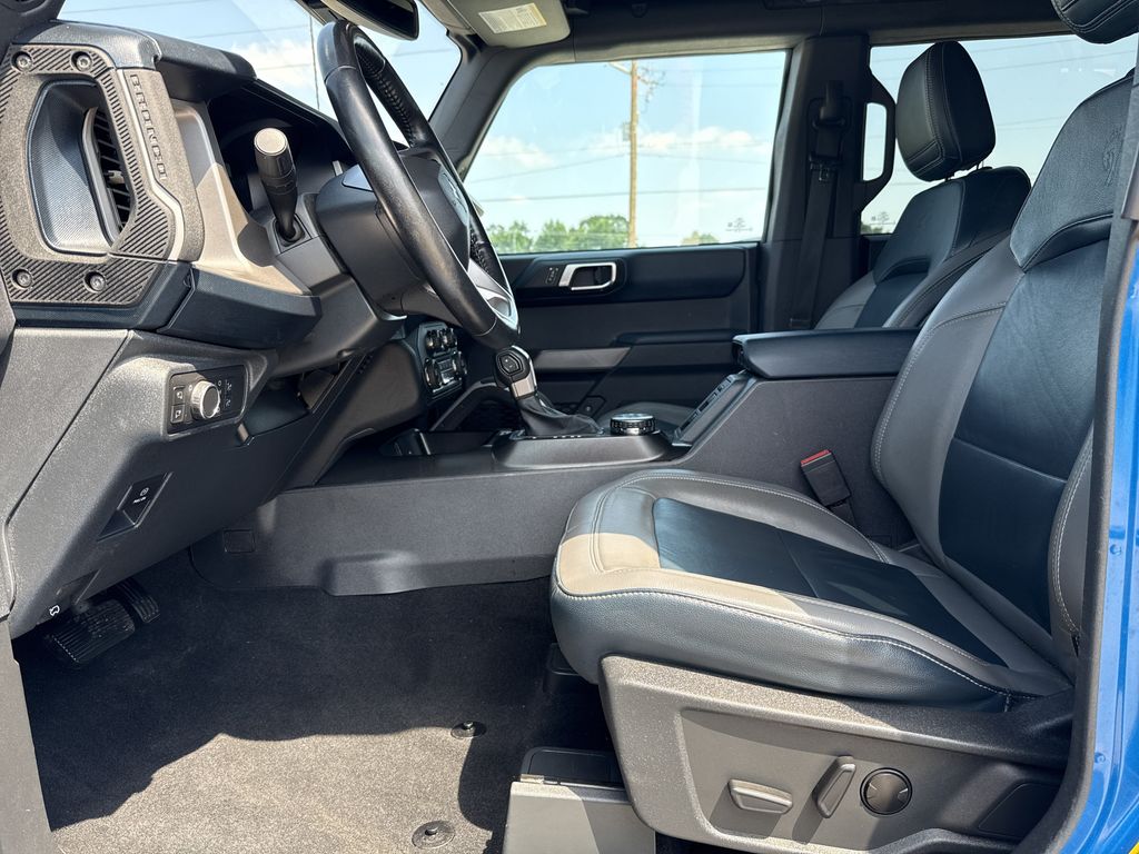 2021 Ford Bronco Outer Banks - 11