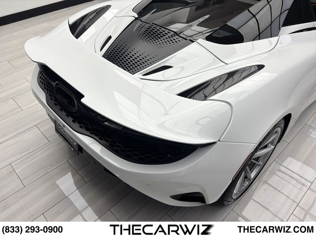 2024 McLaren 750S