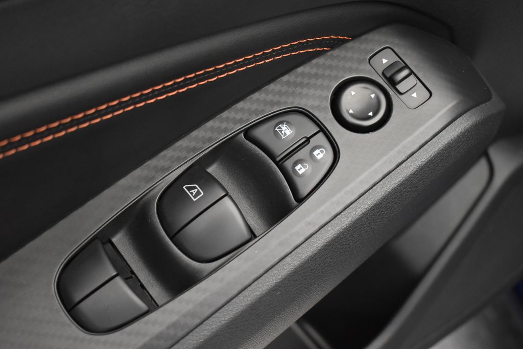 2022 Nissan Altima SR 12