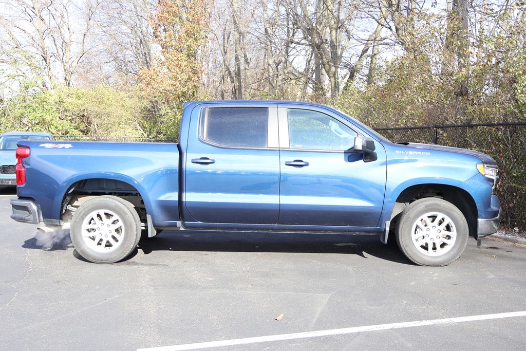 2022 Chevrolet Silverado 1500 LT 9