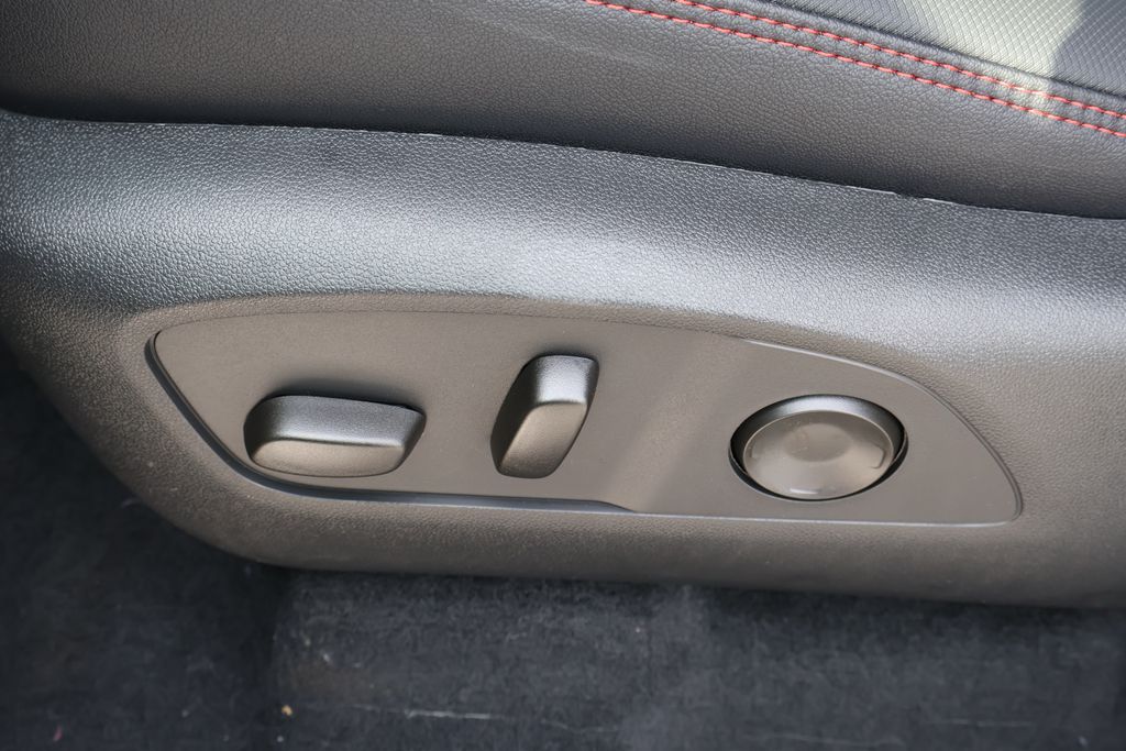 Thumbnail: 2026 Chevrolet Traverse - 16