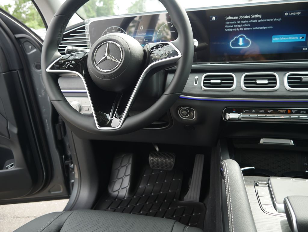 Thumbnail: 2026 Mercedes-Benz GLE - 23