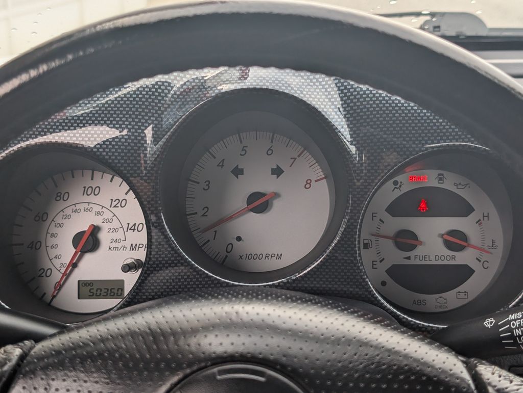 Used 2003 White Toyota Base image 4